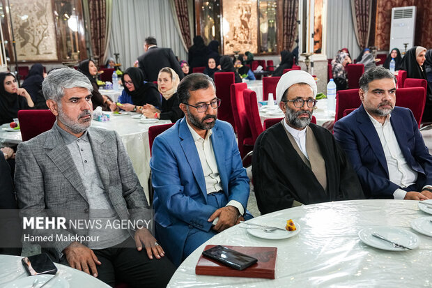 مراسم بزرگداشت روز خبرنگار با حضور رئیس مجلس
