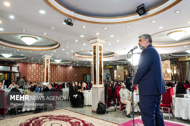 مراسم بزرگداشت روز خبرنگار با حضور رئیس مجلس