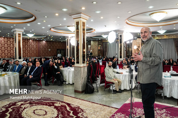 مراسم بزرگداشت روز خبرنگار با حضور رئیس مجلس