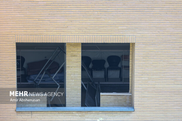 بازدید وزیر علوم از روند بازسازی خوابگاه دانشجویی دانشگاه شهید بهشتی