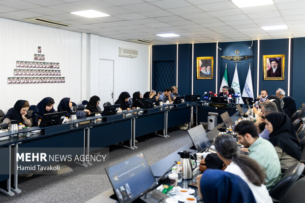 نشست خبری مدیرعامل شرکت واحد اتوبوسرانی
