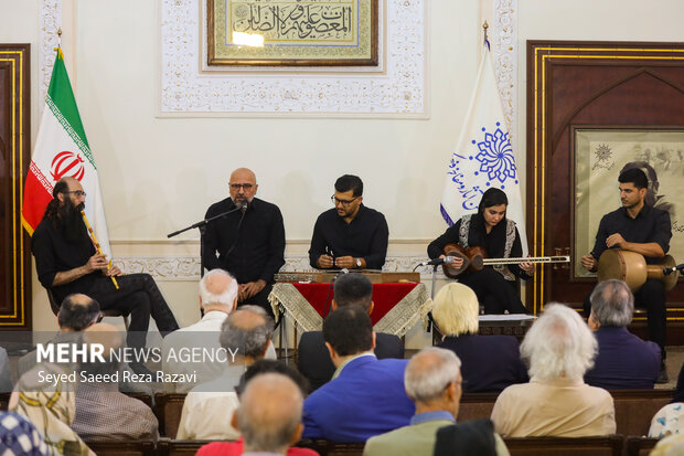 آیین بزرگداشت زنده یاد <a href='https://sayeb.ir/tag/%d8%b9%d9%84%db%8c-%d8%ad%d8%a7%d8%aa%d9%85%db%8c'></div>علی حاتمی</a>