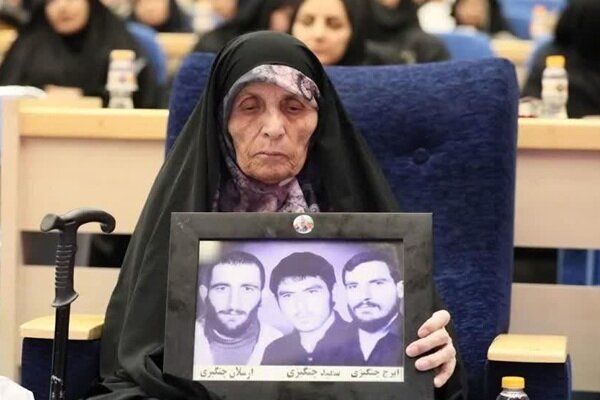 مادر شهیدان چنگیزی آسمانی شد
