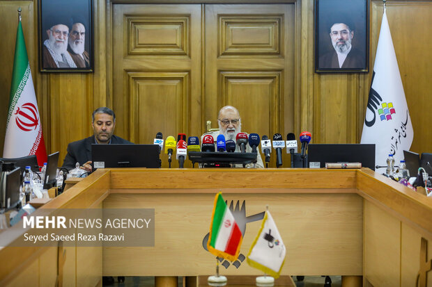 نشست خبری رئیس شورای اسلامی شهر تهران