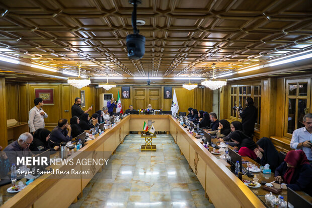 نشست خبری رئیس شورای اسلامی شهر تهران