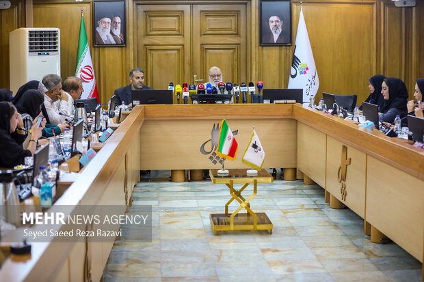 نشست خبری رئیس شورای اسلامی شهر تهران