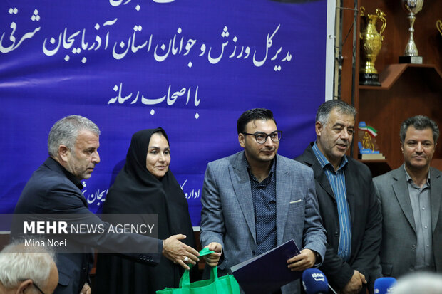 نشست خبری مدیرکل ورزش و جوانان آذربایجان شرقی