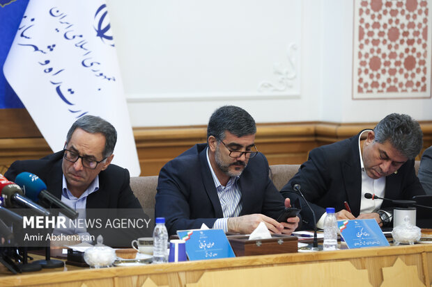 نشست خبری وزیر راه و شهرسازی