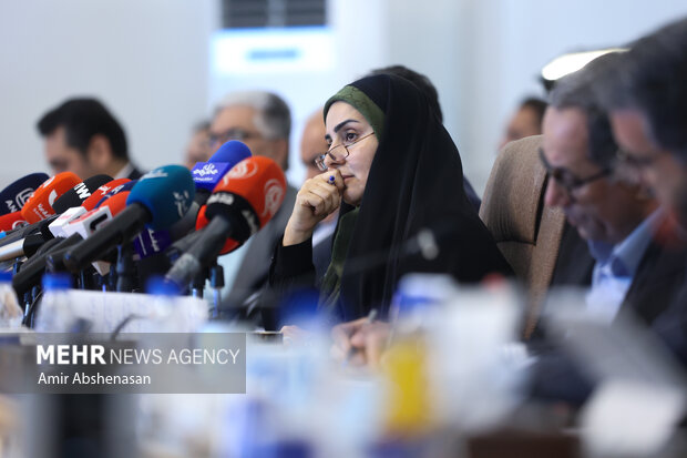نشست خبری وزیر راه و شهرسازی