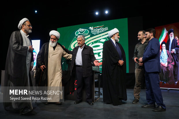 آیین بزرگداشت امام مجاهد شهید