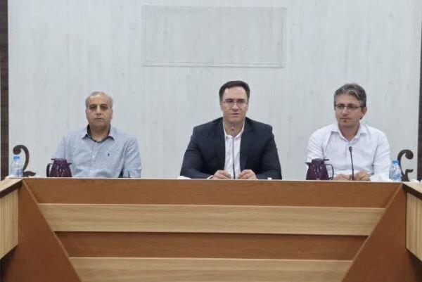 فرماندار تنگستان: اعتبارات شهرستان ۱۰ درصد افزایش یافت