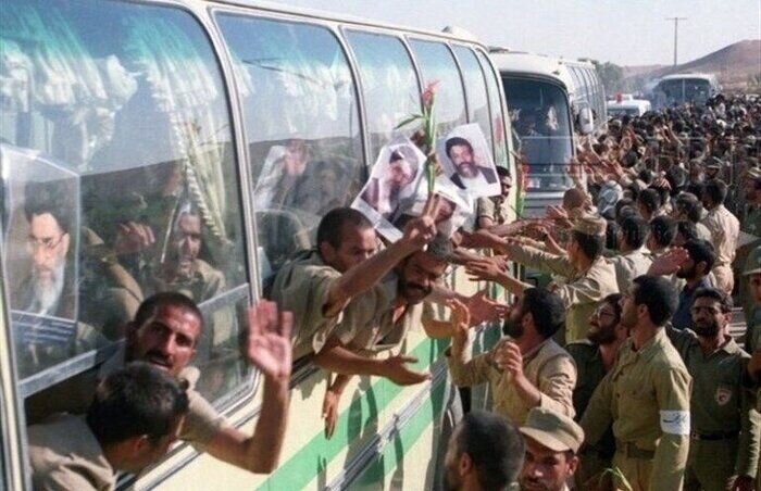 Iran marks 36th anniv. of return of POWs from Iraq to home