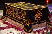 مراسم چهلم تدفین «آقای شهید ایران» در حرم امام رضا(ع) آغاز شد