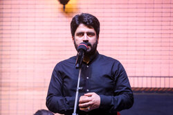 طنین اشعار آیینی محمد رسولی در محفل ستارگان قرآنی در مشهد