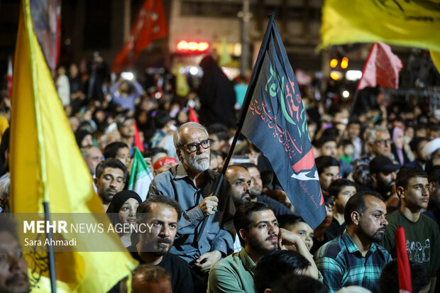 محفل اربعین تدفین رهبر شهید انقلاب در مشهد