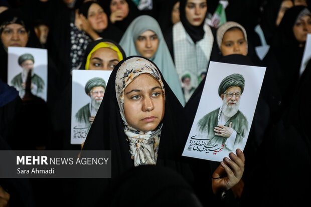 محفل اربعین تدفین رهبر شهید انقلاب در مشهد