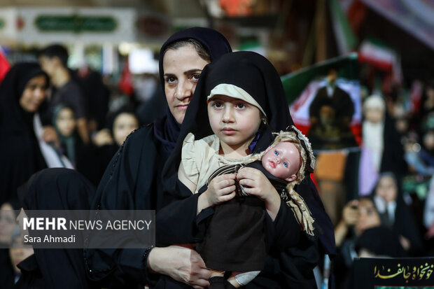 محفل اربعین تدفین رهبر شهید انقلاب در مشهد