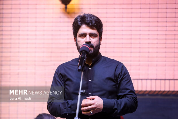 طنین اشعار آیینی محمد رسولی در محفل ستارگان قرآنی در مشهد