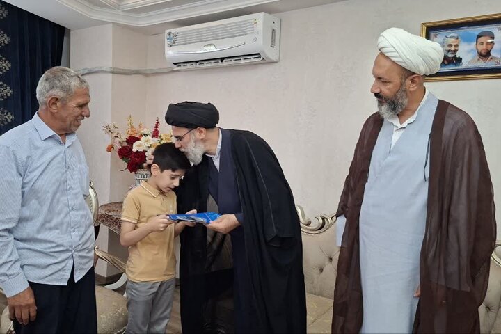 دیدار مدیرکل تبلیغات اسلامی آذربایجان‌شرقی با خانواده شهید زوار جنتی