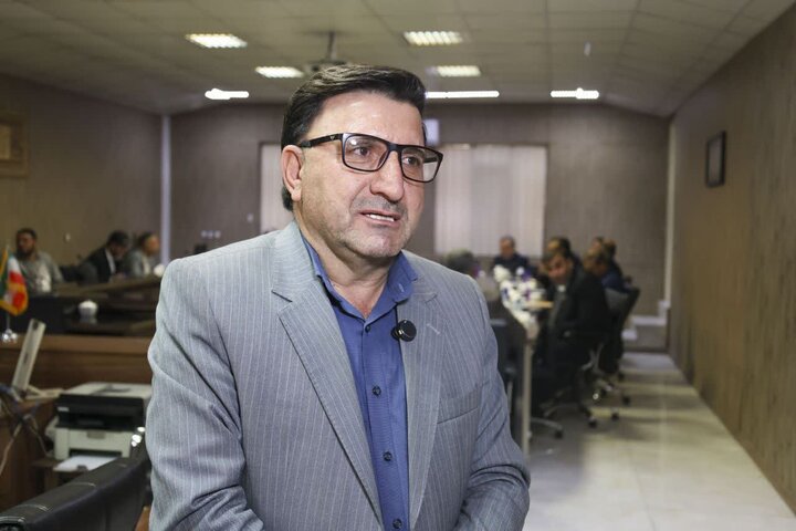 خدمات درمانی به اتباع مجاز، مشروط به پرداخت حق بیمه است