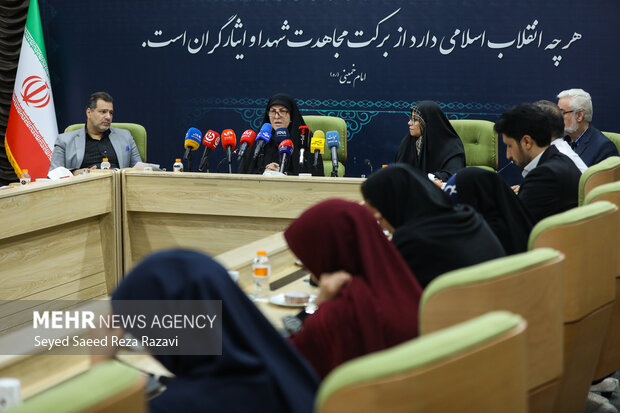 نشست خبری معاون بنیاد شهید و امور ایثارگران با خبرنگاران
