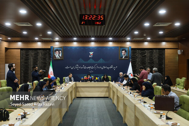 نشست خبری معاون بنیاد شهید و امور ایثارگران با خبرنگاران