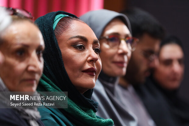 شقایق فراهانی در آئین اهدای گواهینامه درجه یک هنری به مجید مظفری