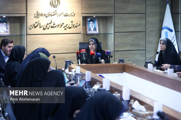 نشست خبری فاطمه مقصودی عضو کمیسیون اقتصادی مجلس