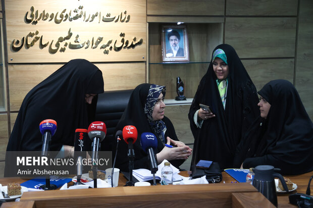 نشست خبری فاطمه مقصودی عضو کمیسیون اقتصادی مجلس