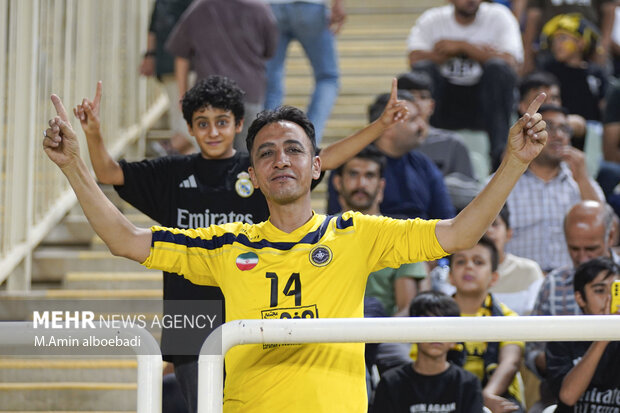 لیگ برتر فوتبال - سپاهان و تراکتور