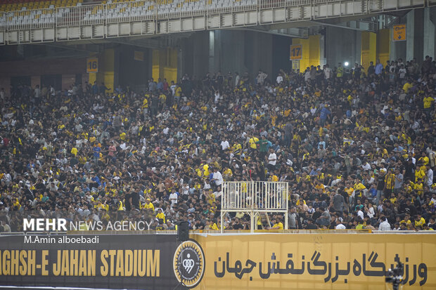 لیگ برتر فوتبال - سپاهان و تراکتور