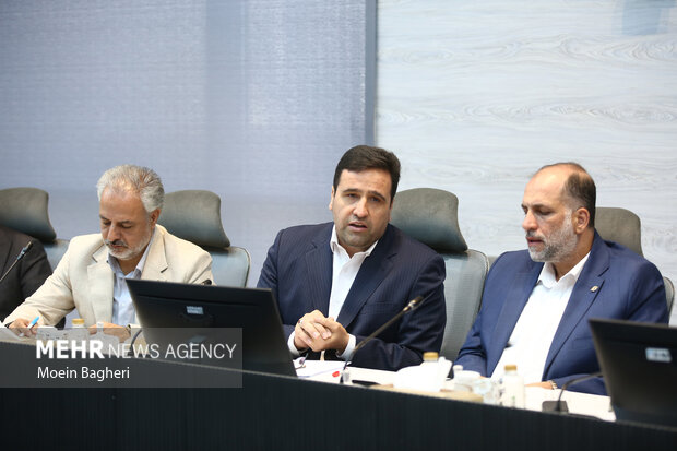 نشست كمیسیون اجتماعی مجلس و مدیران بیمه مركزی