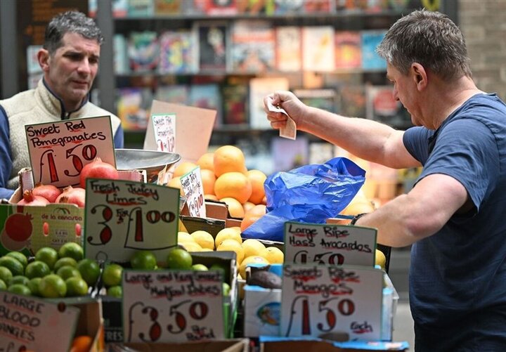 UK's annual inflation hits a 4-month high at 2.9%