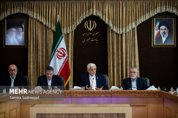 نشست تقدیر از فعالان مراسم اربعین