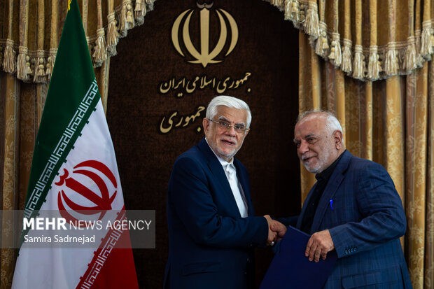 نشست تقدیر از فعالان مراسم اربعین