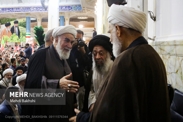 مراسم چهلم تدفین رهبر شهید انقلاب در قم