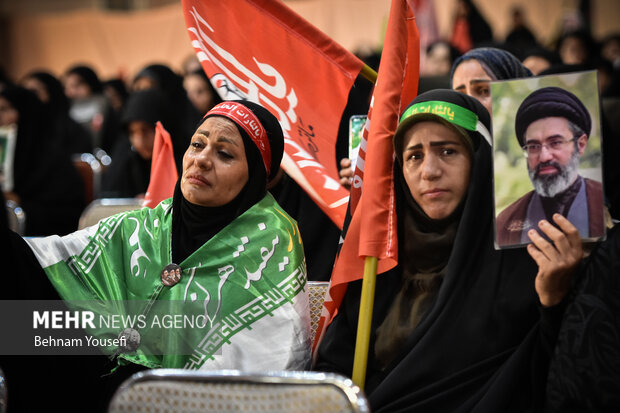 مراسم چهلم تدفین رهبر شهید انقلاب در اراک
