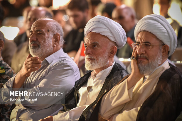 مراسم چهلم تدفین رهبر شهید انقلاب در اراک