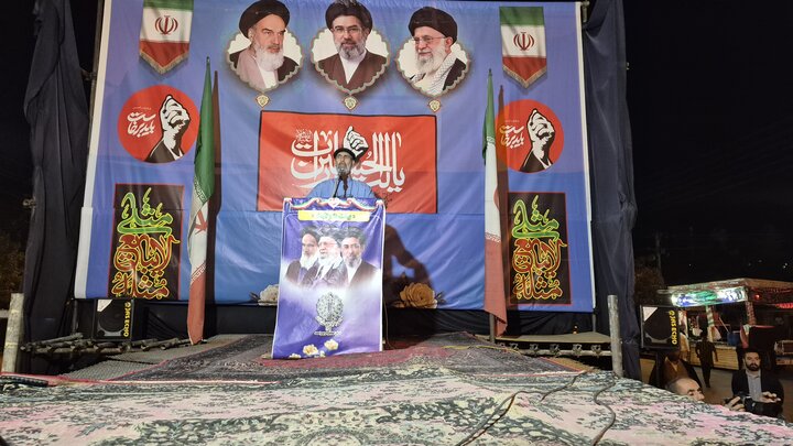 ملت ایران در برابر فشار و تهدید آمریکا عقب‌نشینی نمی‌کند
