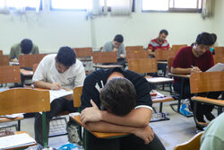رقابت بیش از ۹۵۰ داوطلب کنکور در پنج حوزه امتحانی ورامین