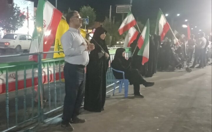 مردم یزد پای کار انقلاب؛ برگ زرین دیگری از شب‌های اقتدار ورق خورد