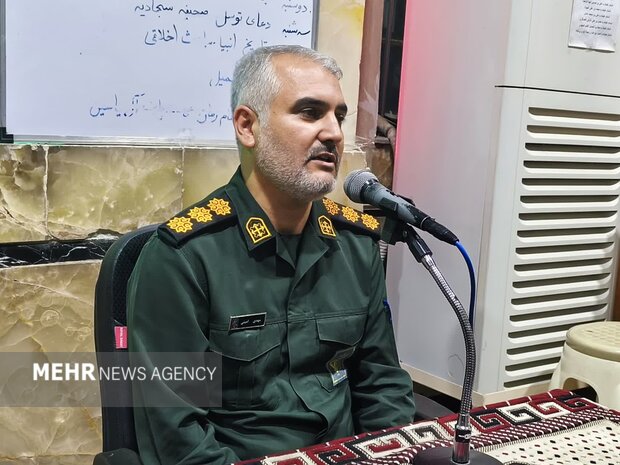 امینی: حضور مردم در میدان، پشتوانه نیروهای مسلح در جنگ است