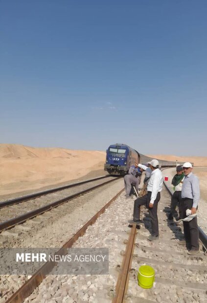 ارتقای ایمنی سیر قطارها در ناحیه شمالشرق(۱)؛ ریلهای فرسوده نوسازی شد