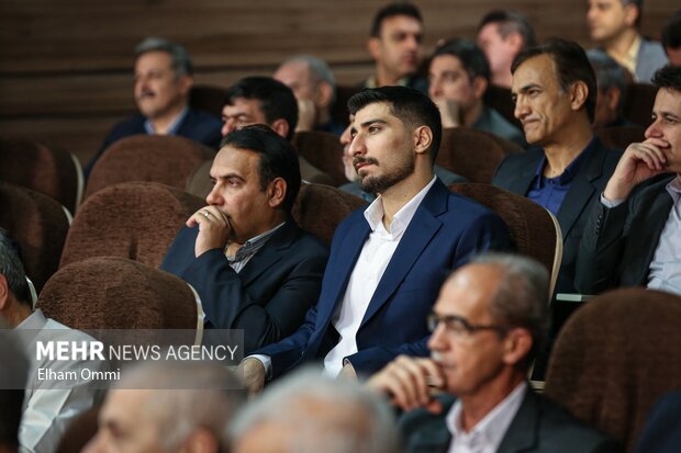 سفر وزیر ورزش و جوانان به کردستان