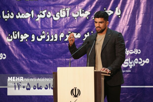 سفر وزیر ورزش و جوانان به کردستان