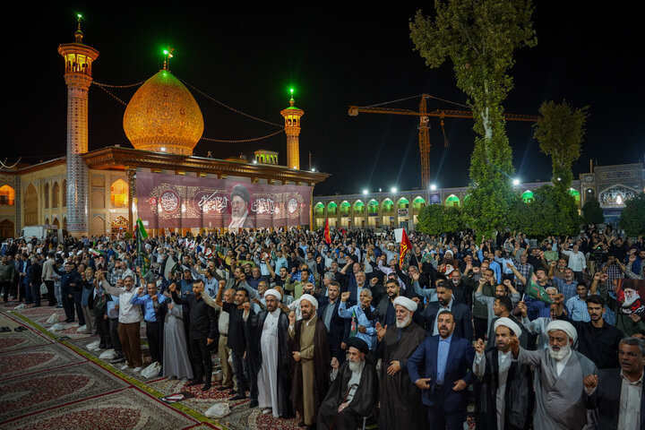 مراسم اربعین تدفین رهبر شهید انقلاب در حرم شاهچراغ(ع)