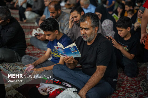 مراسم اربعین تدفین رهبر شهید انقلاب در حرم شاهچراغ(ع)