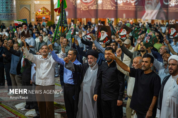 مراسم اربعین تدفین رهبر شهید انقلاب در حرم شاهچراغ(ع)