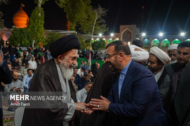 مراسم اربعین تدفین رهبر شهید انقلاب در حرم شاهچراغ(ع)