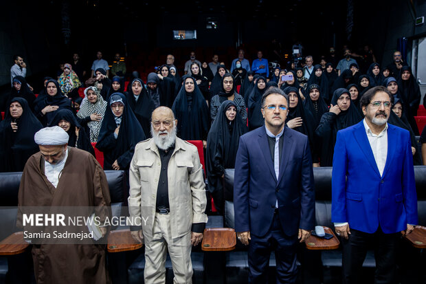 خون دلی که لعل شد